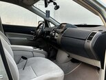 Toyota Prius-8