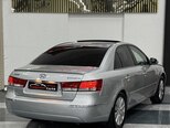 Hyundai Sonata-11