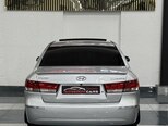 Hyundai Sonata-12