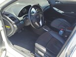 Hyundai Accent-11