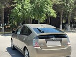 Toyota Prius-7