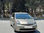 Toyota Prius-4
