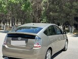 Toyota Prius-8