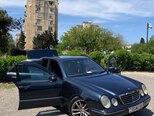 Mercedes E 200-2