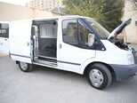 Ford Transit-6