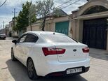 Kia Rio-5
