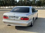 Mercedes E 200-2
