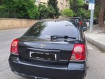 Toyota Avensis-10