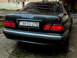 Mercedes E 270-2