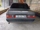 Mercedes 190-4