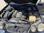 Mercedes E 280-11