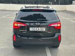 Kia Sorento-10