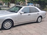 Mercedes E 240-3