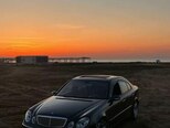 Mercedes E 270-2