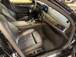 BMW 530e-8