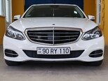 Mercedes E 200-1