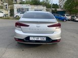 Hyundai Elantra-2