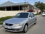 Opel Vectra-4