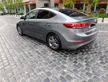 Hyundai Elantra-8
