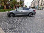 Hyundai Elantra-19