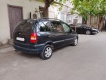 Opel Zafira-13