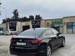 Hyundai Sonata-5