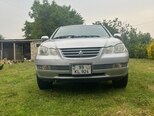 Mitsubishi Airtrek-1