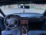 Mercedes 230 E-9