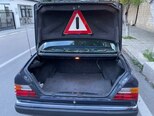 Mercedes 230 E-12