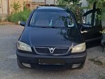Opel Zafira-1