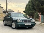 Mercedes E 240-3