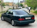 Mercedes E 240-13
