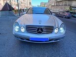Mercedes E 320-1