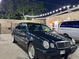 Mercedes E 240-1
