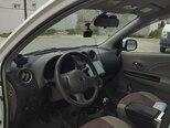 Nissan March-6