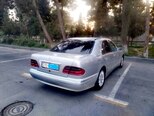 Mercedes E 240-6