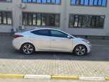 Hyundai Elantra-5