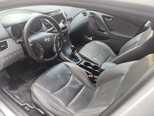 Hyundai Elantra-8