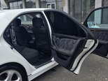 Mercedes E 240-13