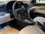 Hyundai Elantra-13