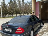 Mercedes E 270-7