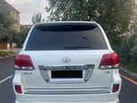 Toyota Land Cruiser-4