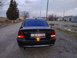 Opel Vectra-3
