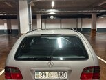 Mercedes E 240-5