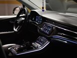 Audi Q7-12