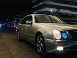 Mercedes E 270-9