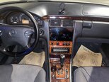 Mercedes E 270-19