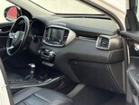 Kia Sorento-12