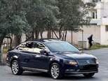 Volkswagen Passat-1