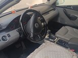 Volkswagen Passat-12